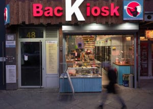 LED-Leuchtwerbung von Backkiosk